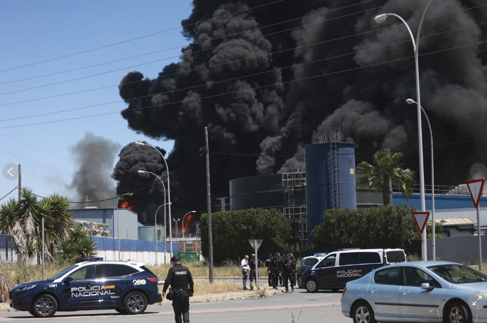 Chemical Plant Explosion Near Seville